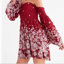 Urban Outfitters Ecote Red Off The Shoulders Smocked Daisy Dress Size Small