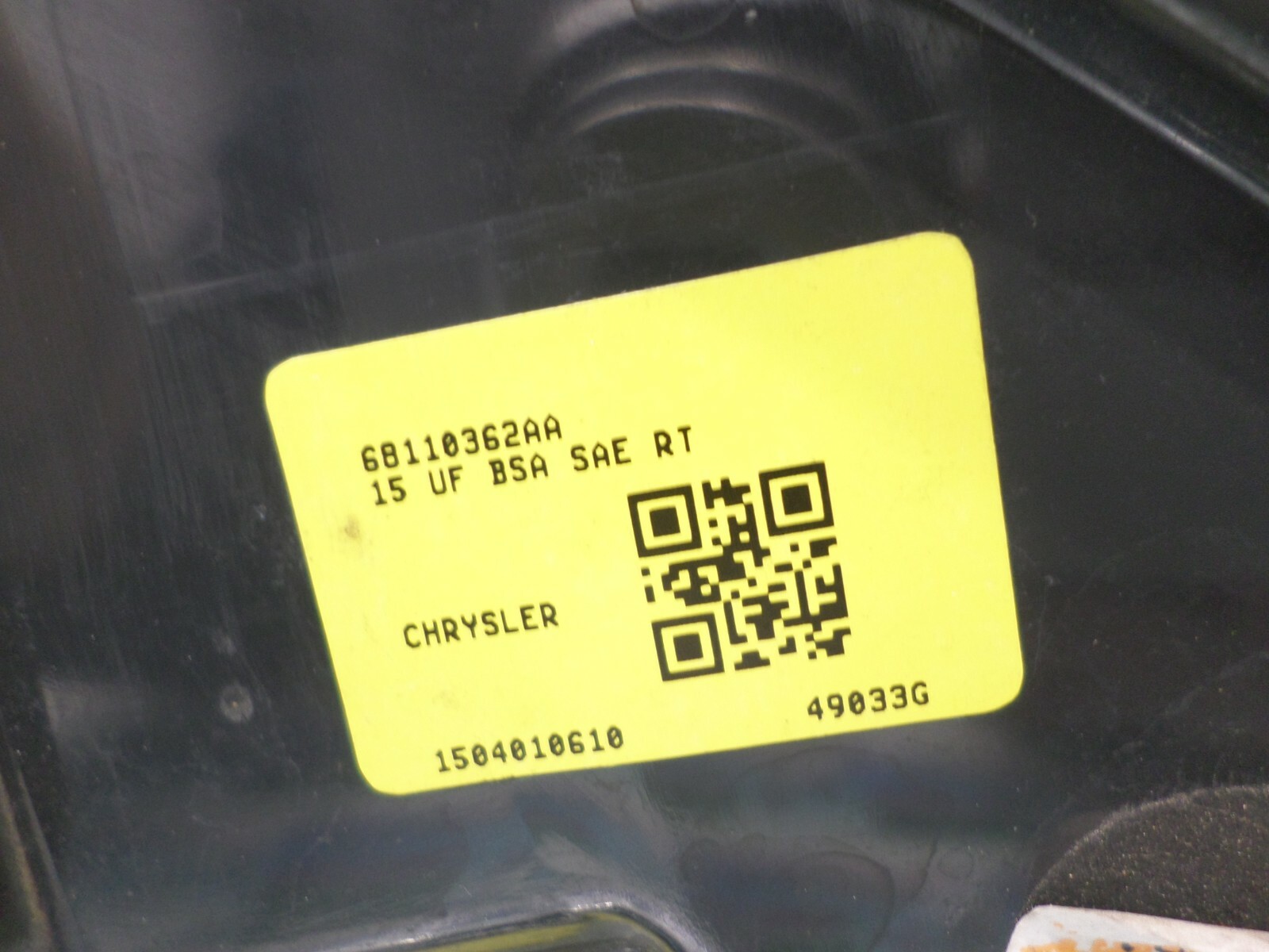 2015,2016 CHRYSLER 200 PASSENGER SIDE (Sdn) QUARTER PANEL MOUNTED TAIL