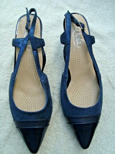 navy court shoes australia