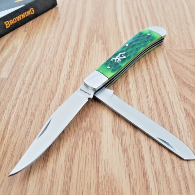 Browning Trapper Pocket Knife Stainless Steel Blades Green Jigged Bone Handle