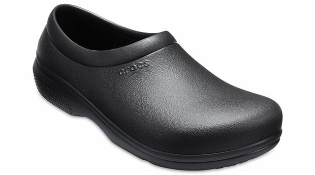Crocs Womens on The Clock Closed Toe 