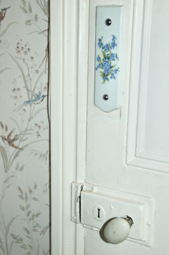 2 Vintage French Blue Floral Ceramic Door Finger Plates - Picture 7 of 7