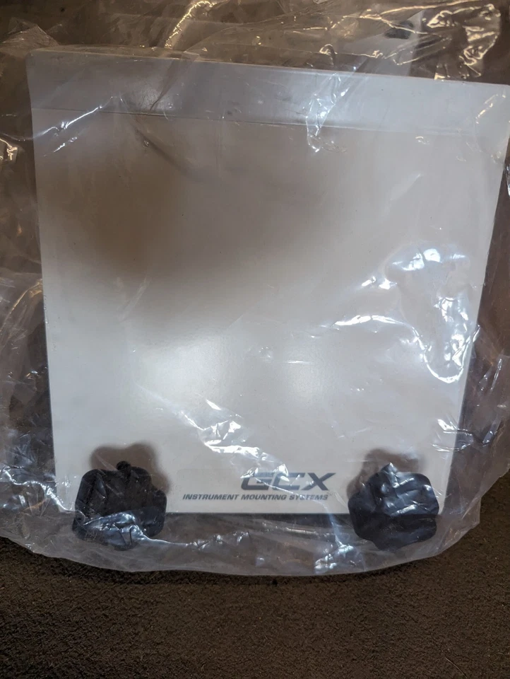 Soporte antivuelco GCX Soporte CPU para soporte de monitor de paciente, montaje de 2 pulgadas Foto 2 de 4