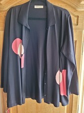 leichte Strickjacke von Andreea Dora in Grö�...
