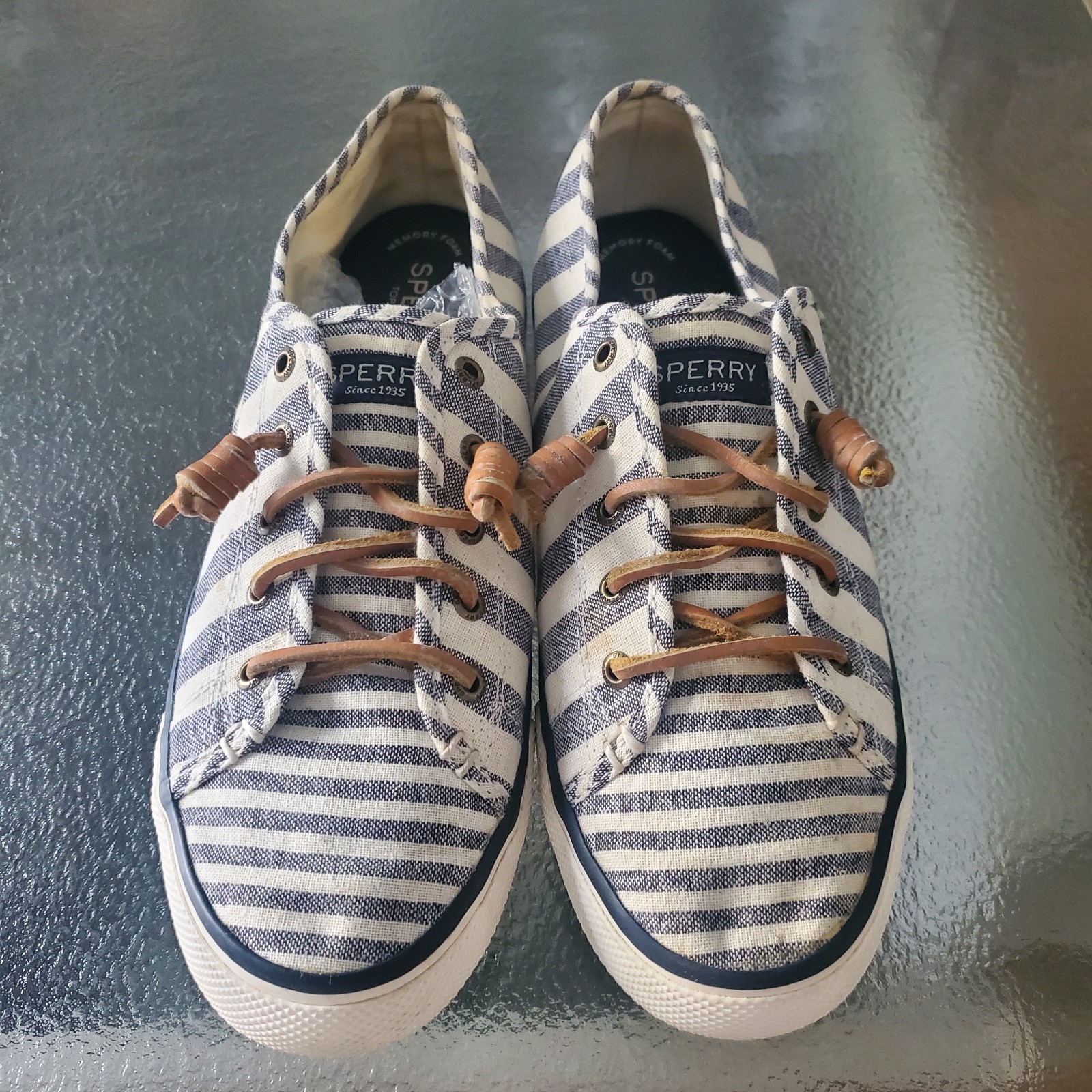 Sperry Crest Vibe Sneaker Women's 10 Gray White Striped Leat