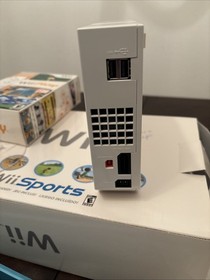 Nintendo Wii Brand new, works, comes with everything.