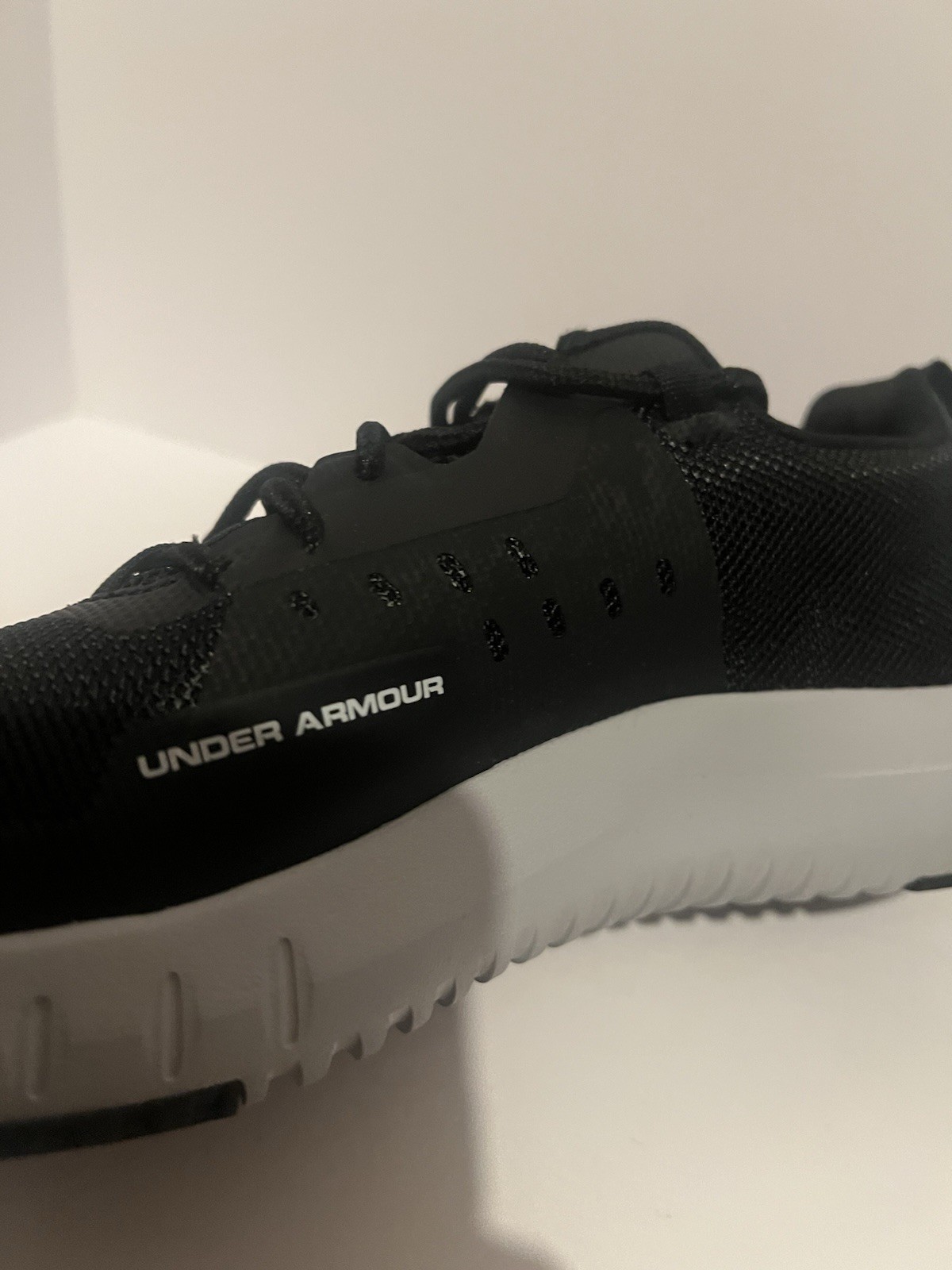 Under Armour UA TR96 Black Athletic Shoes  - Men's US 8.5 - New In Box - READ thumbnail 8