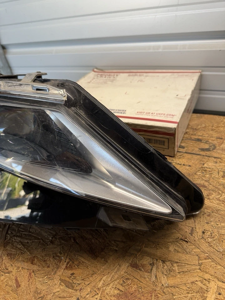 2013-2016 Lincoln MKZ Right Passenger Side Headlight DYNAMIC LED OEM - Image 4 of 4