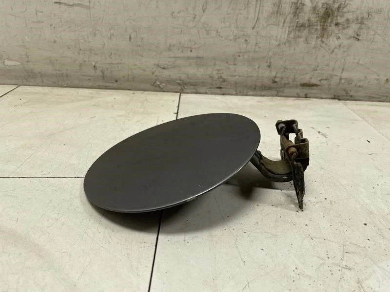 Chevrolet Suburban 1500 2002 gasolina combustible puerta tormenta gris metálico OEM+ Foto 3 de 4