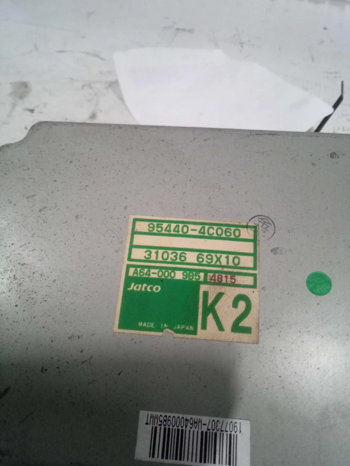 Módulo de control del motor usado (ECM) se adapta a: módulo de control electrónico Kia Sorento 2005 Foto 2 de 4