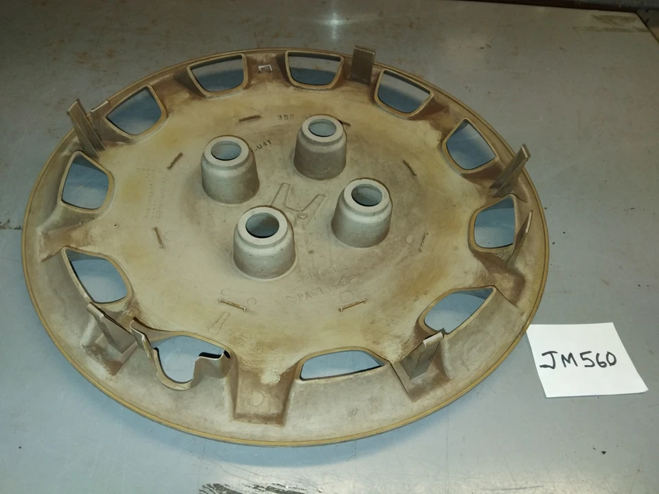 One 1992 1993 1994 1995 Honda Prelude hubcap * See Details* - Image 2 of 4