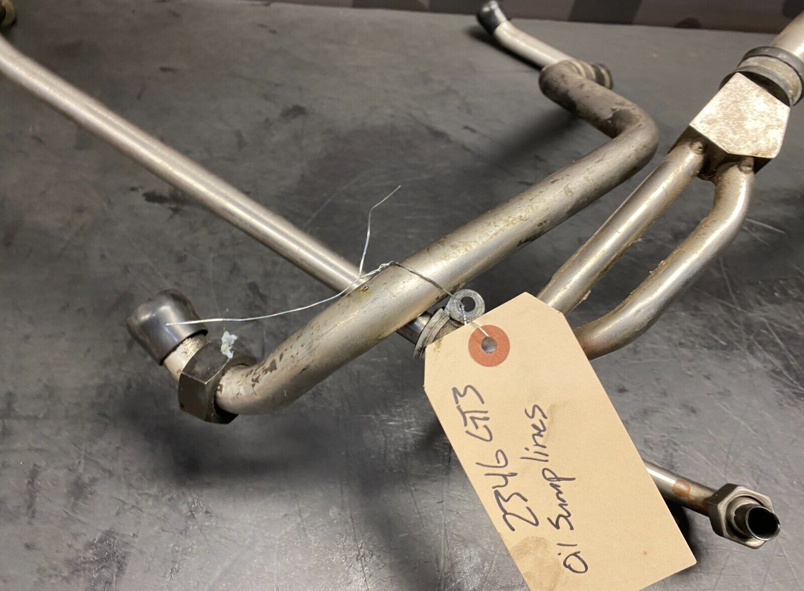 Porsche 911 GT3 2004 Oil line