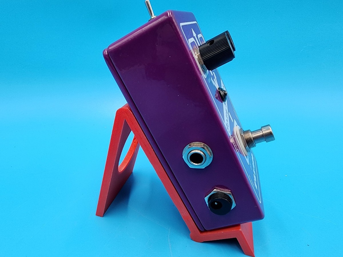 Fuchs Audio Plush Jersey Thunder Bass Guitar Effect Pedal Gain