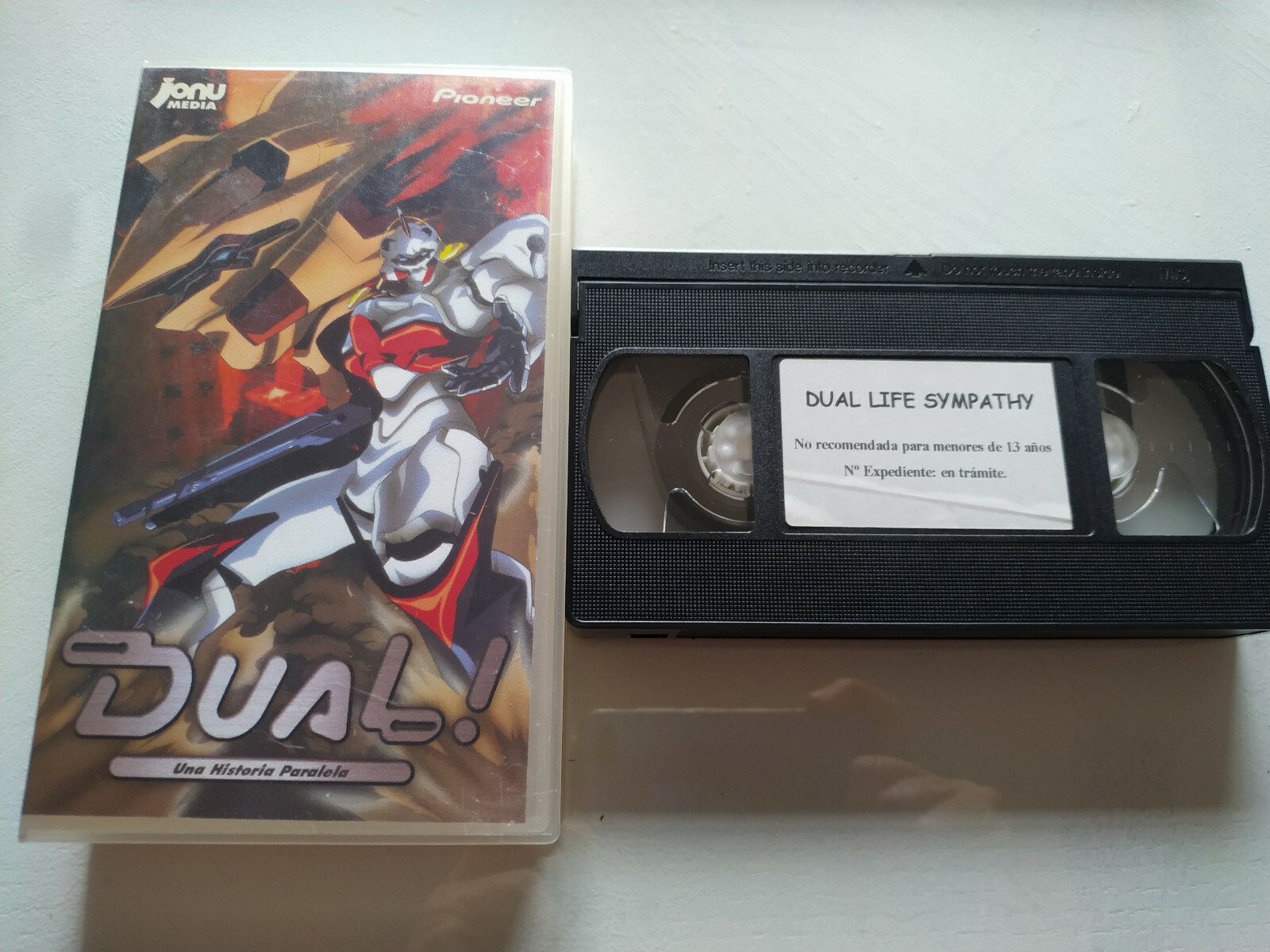 Dual Una Historia Paralela Anime Manga 1999 Jonu - VHS Cinta Tape Español 3T