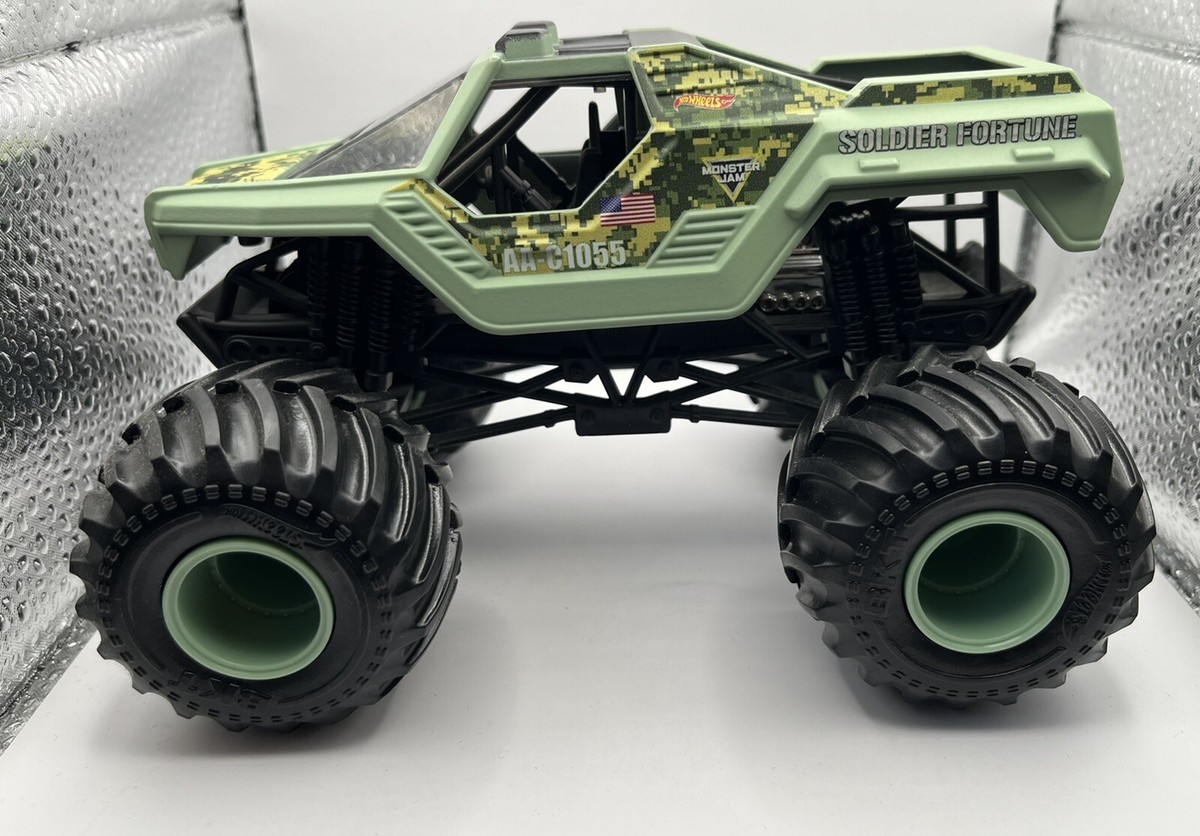 Monster Jam Die-Cast Vehicle Soldier Fortune 1:24 Hot Wheels | eBay