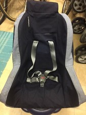 Seggiolino auto per bambini AmpaFrance (ora Bebè Confort) 0-18 kg, blu.