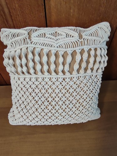 Macrame Pillow Cover 16 x 16 Natural Cream Color "Includes Pillow" - 第 1/2 張圖片