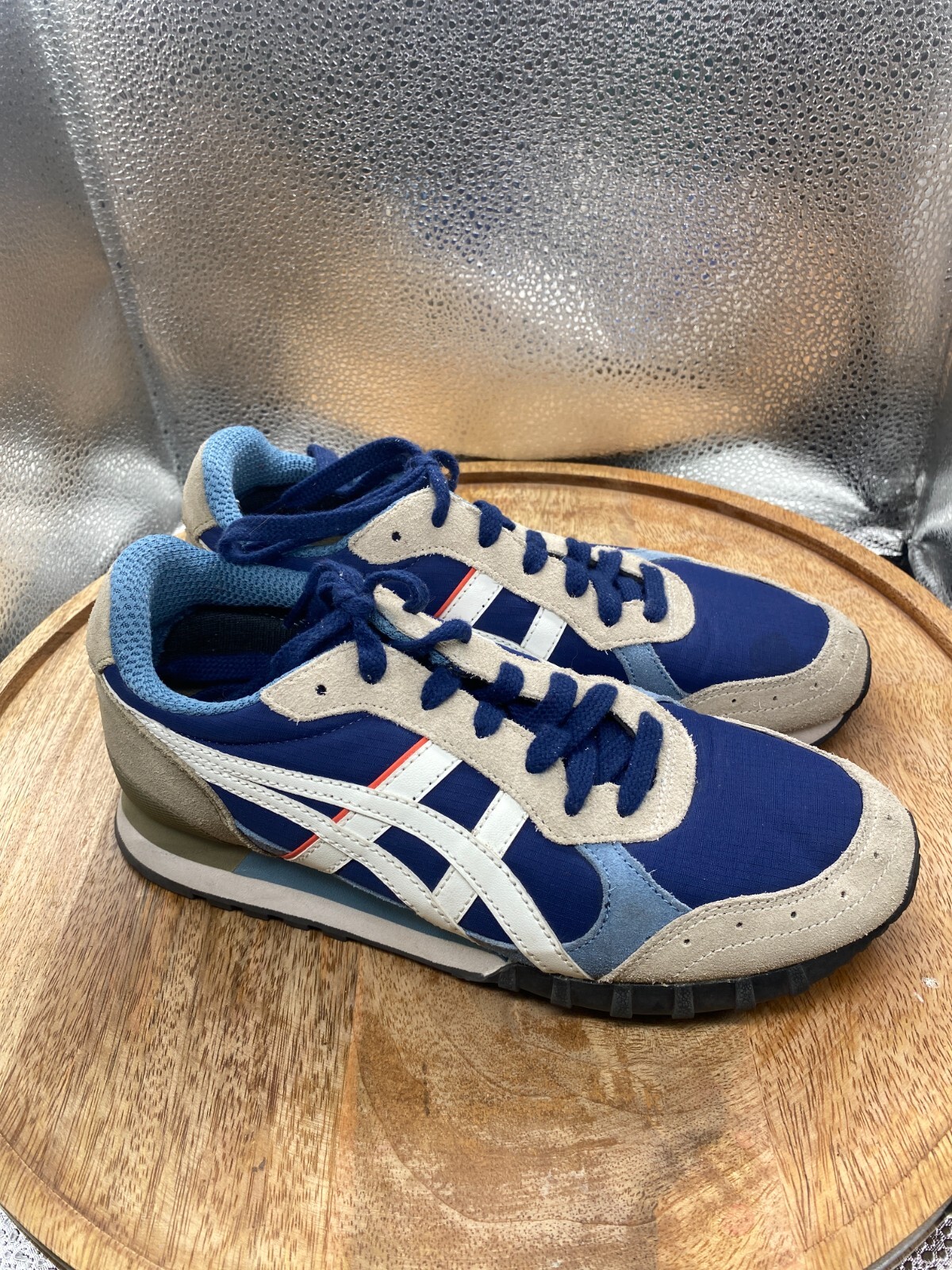 asics colorado 85