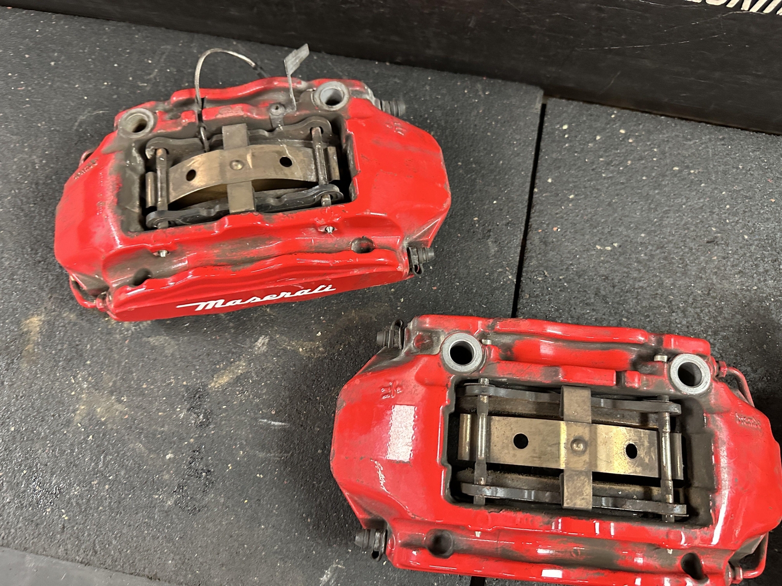 14-17 MASERATI GHIBLI SET OF FRONT AND REAR BREMBO BRAKE CALIPERS RED