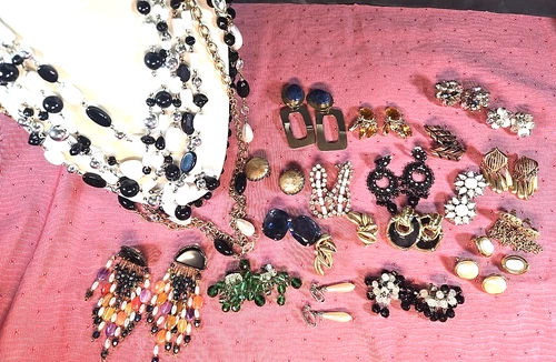 Lot Vtg Rhinestone Costume Jewelry Clip-on Earrings Vendome Renoir Monet