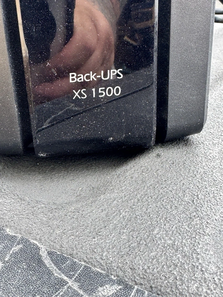 APC Back UPS XS 1500 10 Outlet Uninterruptable Power Supply BX1500G No Battery - Image 2 of 4