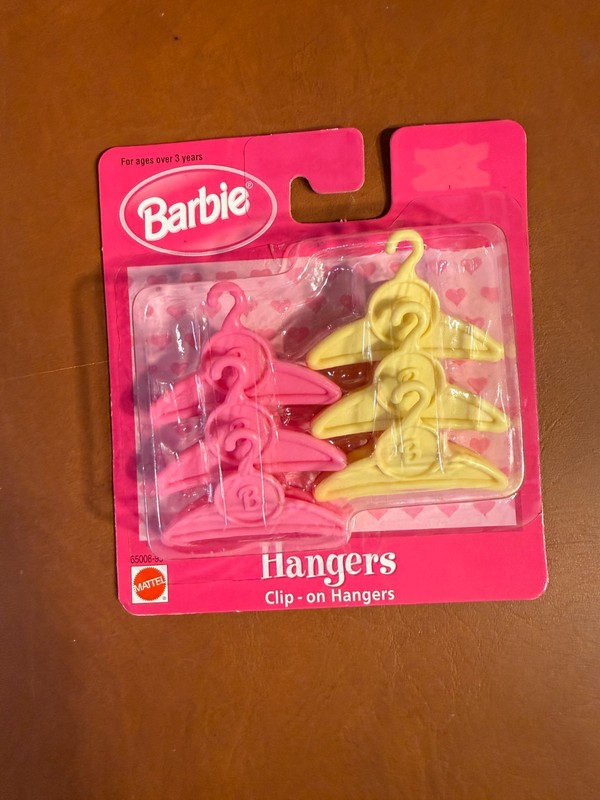 Barbie Fashion Hangers Pink and Yellow Clip-on 90's Mattel New Sealed