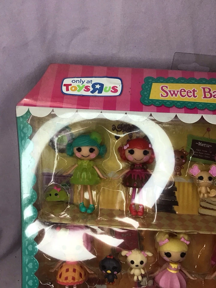 New (Bent, Dusty Box/Seals) Toys-R-Us Lalaloopsy Mini Sweet Bakery 8 Dolls Pets - image 2 of 4