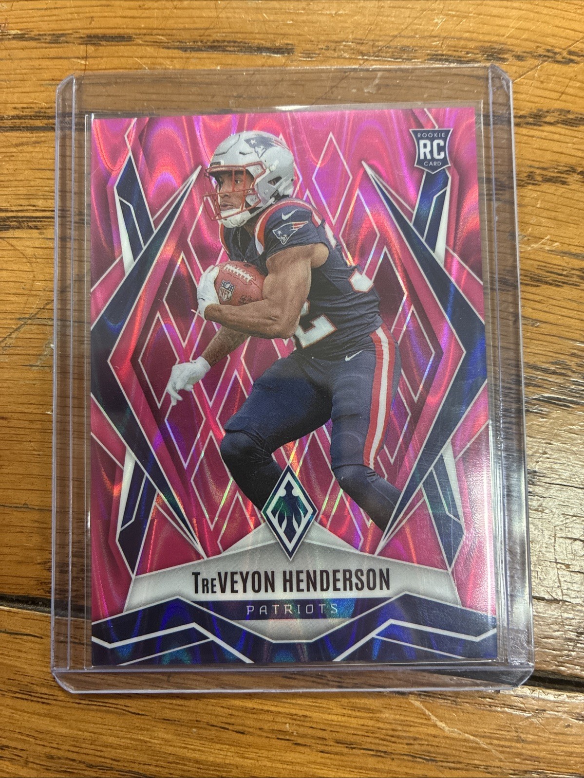 2025 Panini Phoenix - Rookies TreVeyon Henderson #187 Pink Seismic /75 (RC)