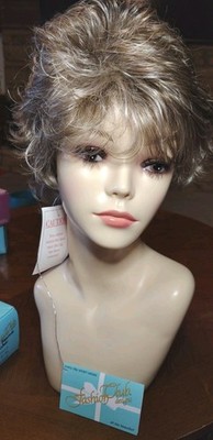 TWC Fashion Club Frolic Wig 17/101 Platinum Frost Pixie New In Box Large.