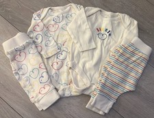 Unisex Newborn Little Bird Baby Bundle (Up To 1 Month)