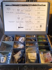 Zestaw naprawczy kuchni komercyjnej Plumb Master w metalowej obudowie