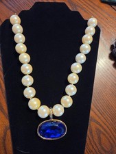 chunky faux pearl choker necklace