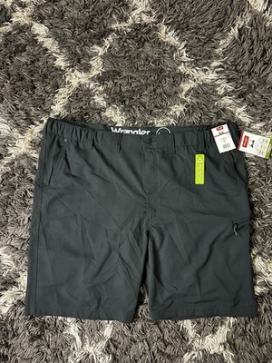 NWT Wrangler Performance Shorts Mens 46 Gray Hiking Trail Cargo Athletic