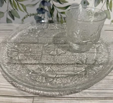 Vintage Anchor Hocking Rain Flower Snack Set 1 Plate and 1 Cup Clear Glass
