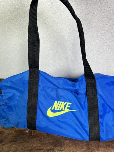 Vintage NIKE Duffel Bag Gym Bag 1990s Blue Zip Up Bag Approx 20"x14" - Picture 3 of 18