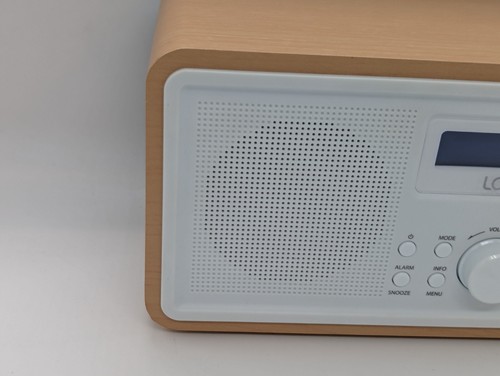 Logik LHDR23 portable DAB+ FM alarm clock radio LCD mains or battery white/brown - Picture 6 of 15