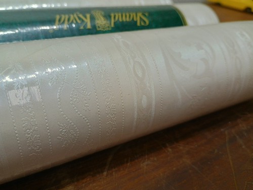 Vintage Shand Kydd Wallpaper NEW Sealed Embossed Floral Cream White - Picture 10 of 15