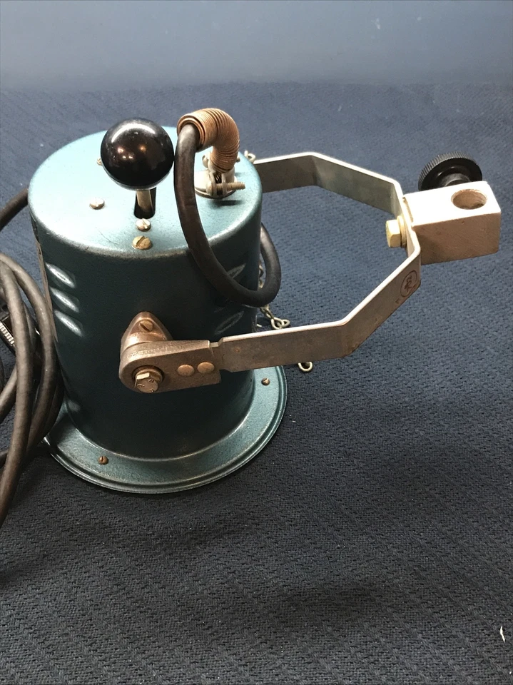 ColorTran LQF 6 quartz studio light adjustable hot light, no bulb - Image 4 of 4