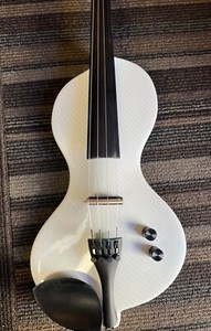 Violon électrique Kinglos 4/4 Modèle: CWDS-W1311 - Corps sculpté main - Pearl blanc