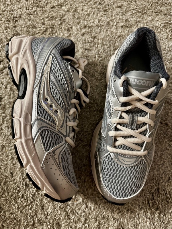 ✨Saucony Women’s Ride Millenium Silver Cream Running Shoes Sneakers 6.5 NIB✨