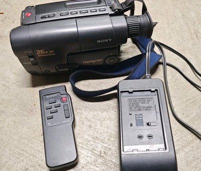 Sony Handycam CCD-TRV212 Video 8MM Analog Camcorder w/Accessories Working