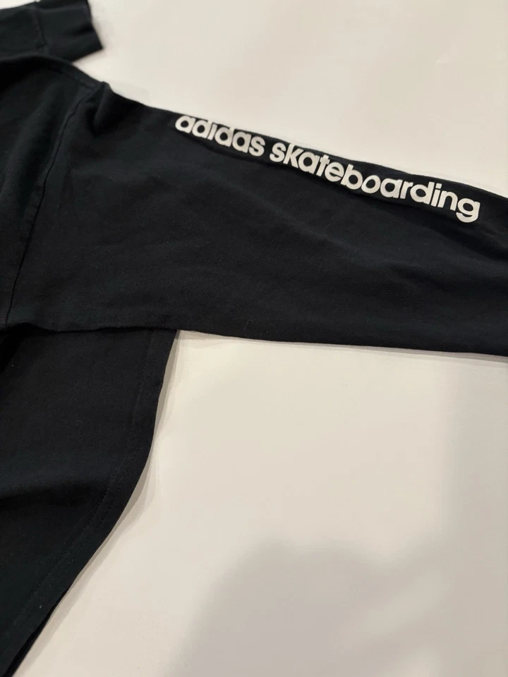 Camiseta Adidas Niños Jóvenes Manga Larga Talla XL Rosas Con Diseño Jersey Espalda Foto 4 de 4