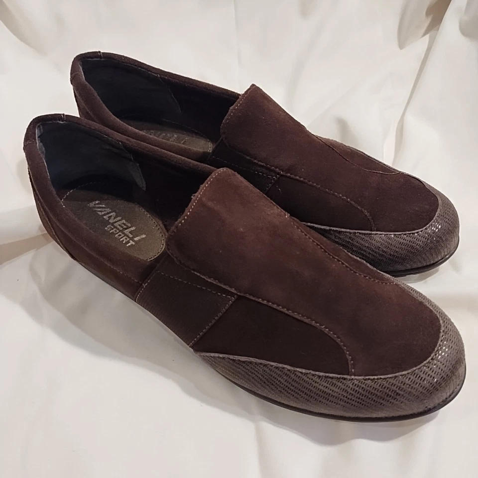 Vaneli Sport Women's Suede Loafers Size 7 - Image 2 of 4