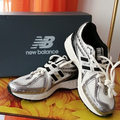 NEW BALANCE Unisex Low-Sneaker 1906R grausilber Laufschuhe Größe 39,5 NEU OVP