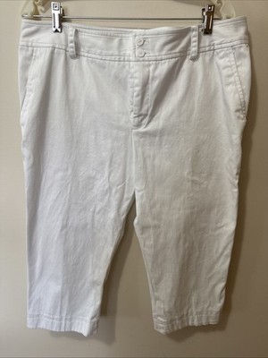 Chaps White Jean Bermuda Short Capris Size 16P Faux Pockets Belt Loops