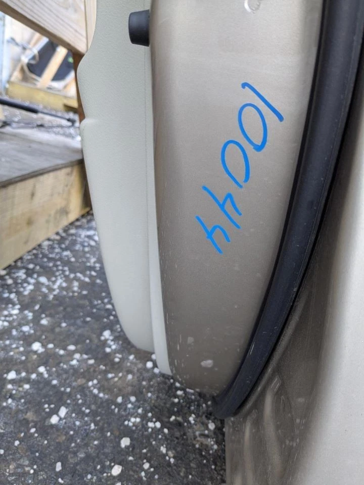 (LOCAL PICKUP ONLY) Passenger Front Door Electric Windows Japan Built Fits 07-11 - Image 4 of 4