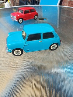 Triang 1/20 Scale Morris Mini M019