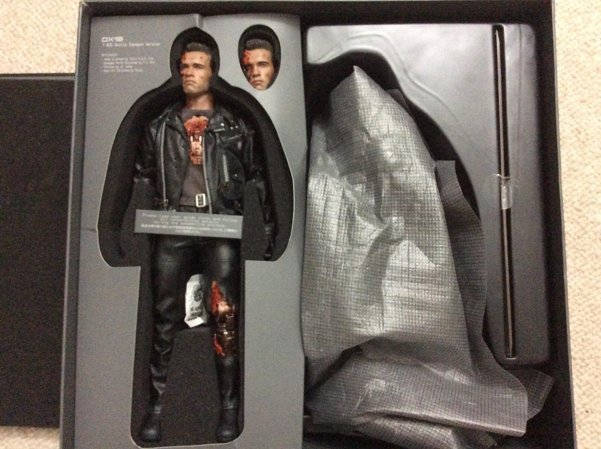 Hot Toys DX 13 Terminator 2 T-800 Battle Damaged | eBay