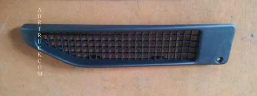 AIR INTAKE GRILL ON RIGHT FENDER SUITABLE FOR IVECO DAILY 93936818