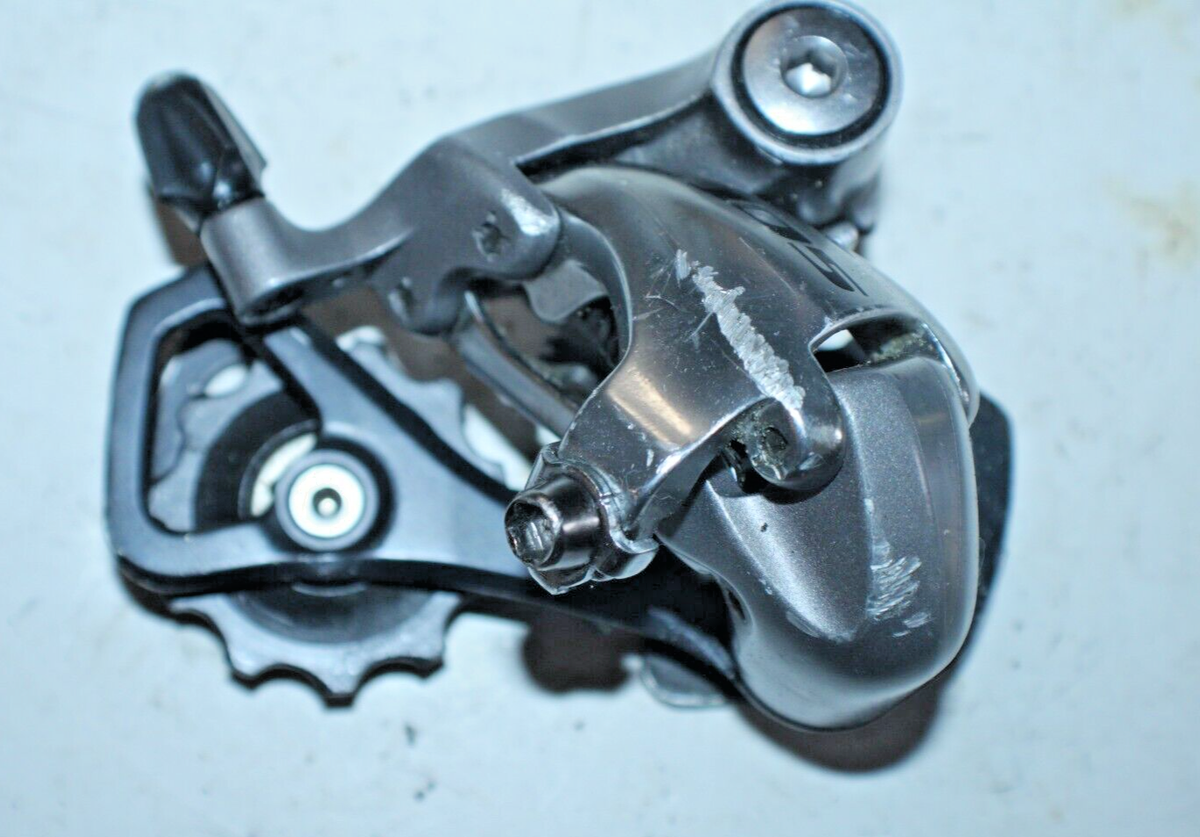 Shimano 105 Rear Derailleur RD-5701 Gray Medium Reach 9/10